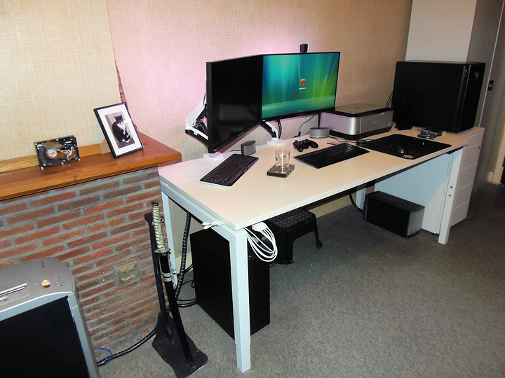 Desk_L
