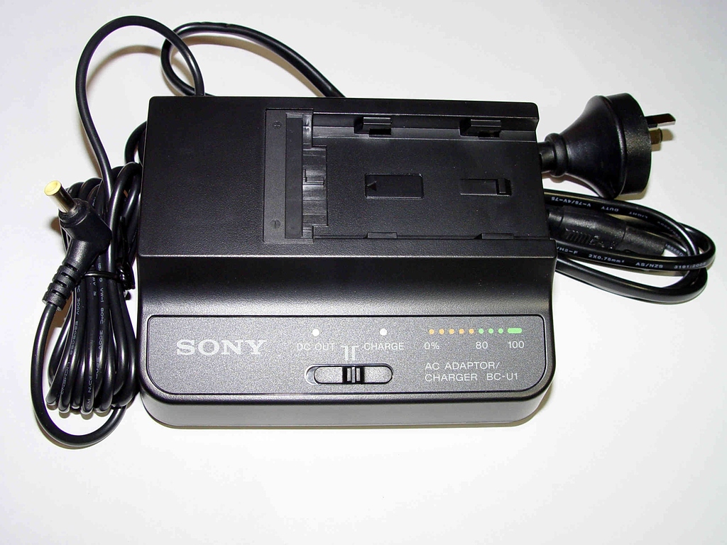 SONY - SONY BC-U1A バッテリーチャージャーの